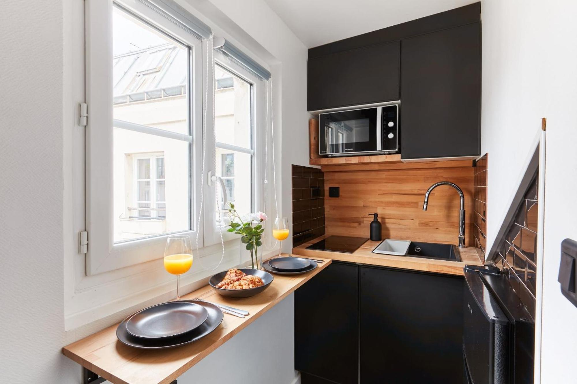 Central 1Br Room Space Париж Екстериор снимка